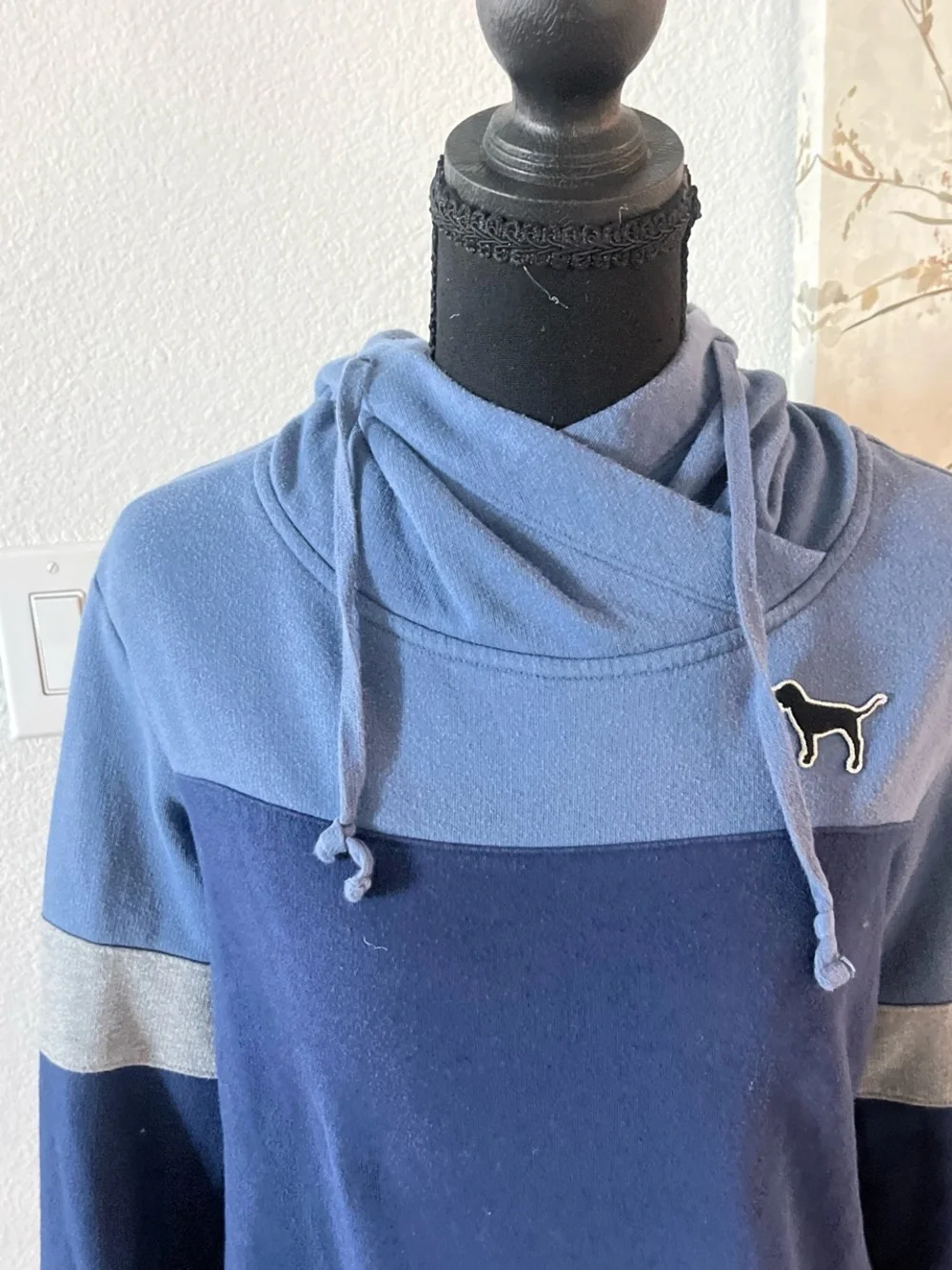 PINK Victorias Secret colorblock pullover
